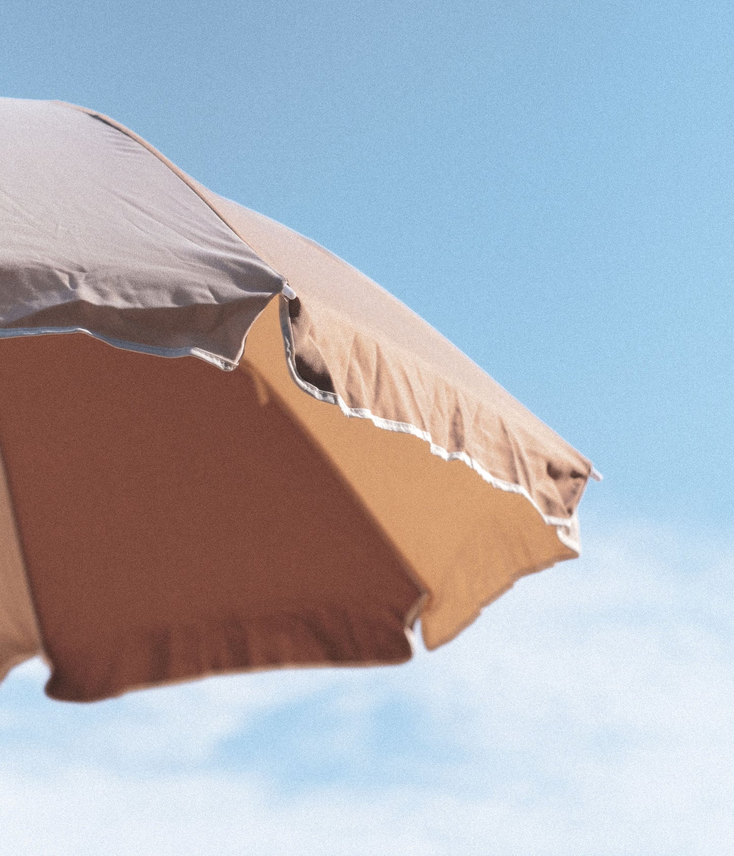 Husk Splice Light Beach Umbrella