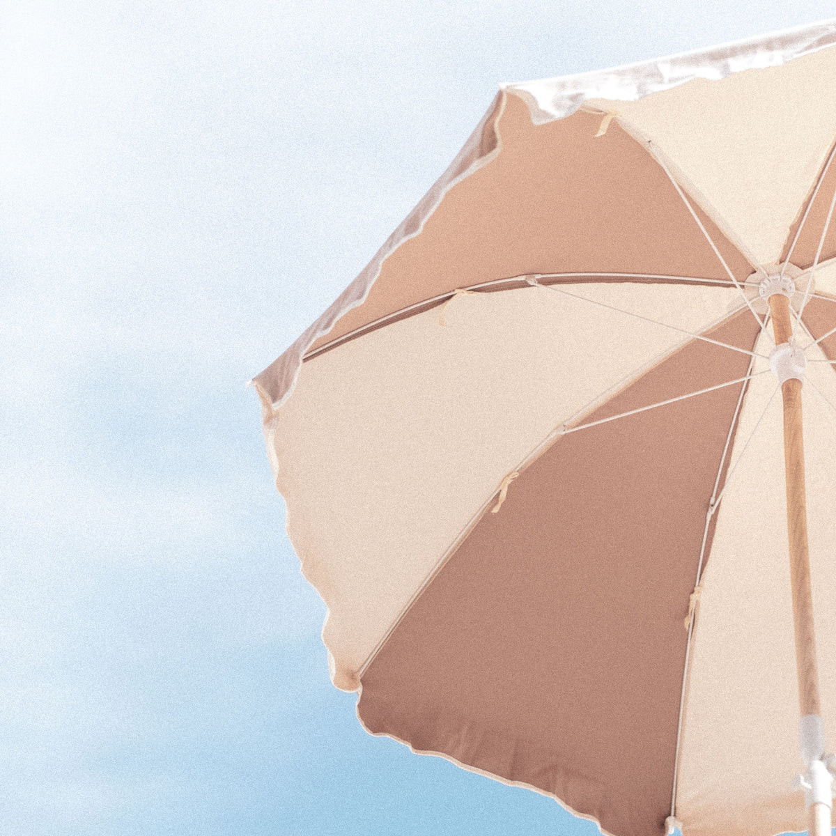 Husk Splice Light Beach Umbrella